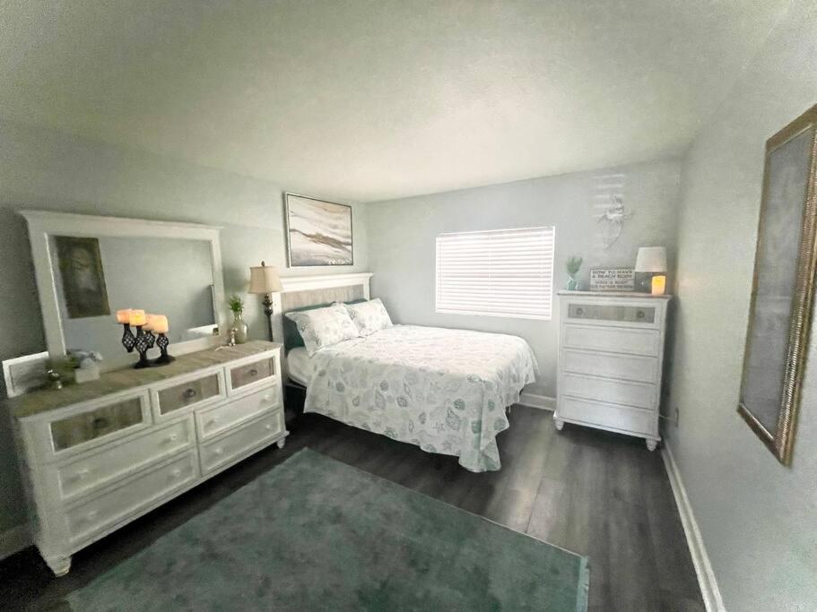 Sparkling 2Bed 1Bath Beach Home - Unit 214 Cocoa Beach Exterior photo