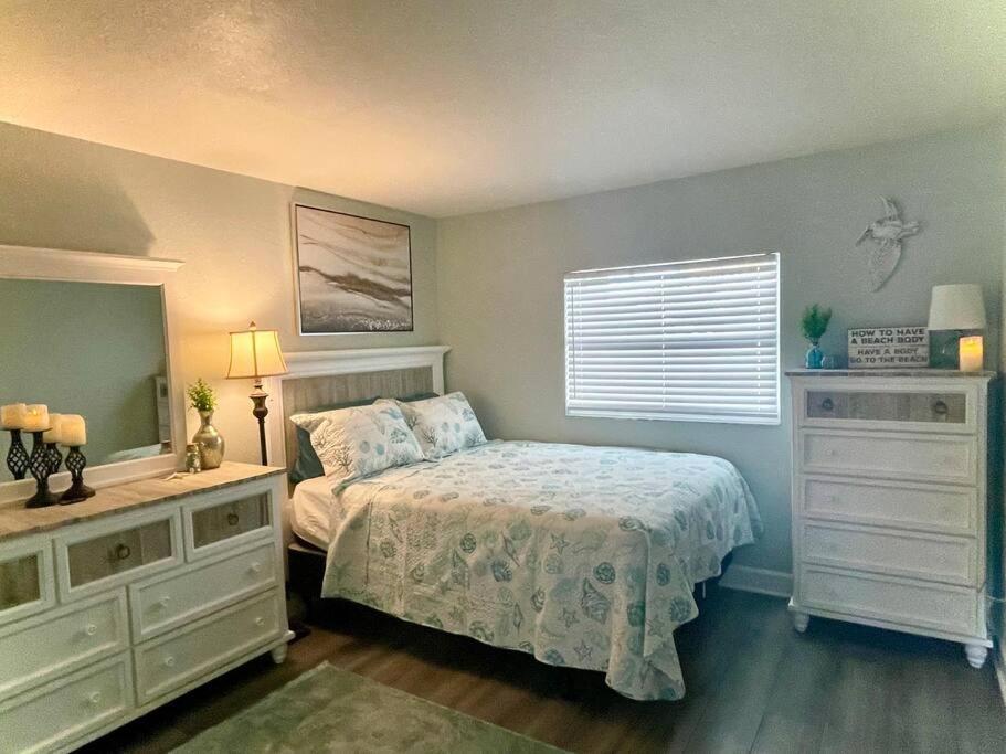 Sparkling 2Bed 1Bath Beach Home - Unit 214 Cocoa Beach Exterior photo