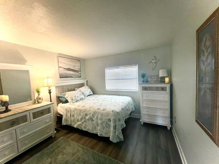 Sparkling 2Bed 1Bath Beach Home - Unit 214 Cocoa Beach Exterior photo